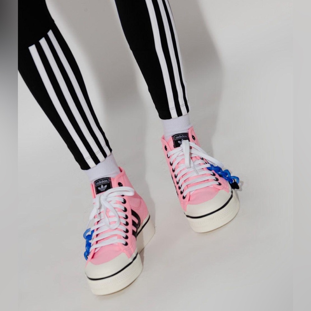 adidas Hello Kitty x Nizza Platform Sneaker Pink Women’s Sz 5.5